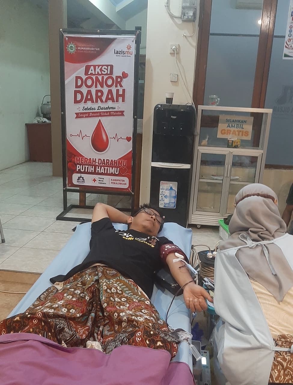 10 Pendonor Berhasil Donorkan Darah di Masjid Al-Hidayah Pisma